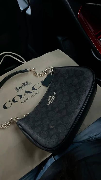 Signature Chain Shoulder Bag