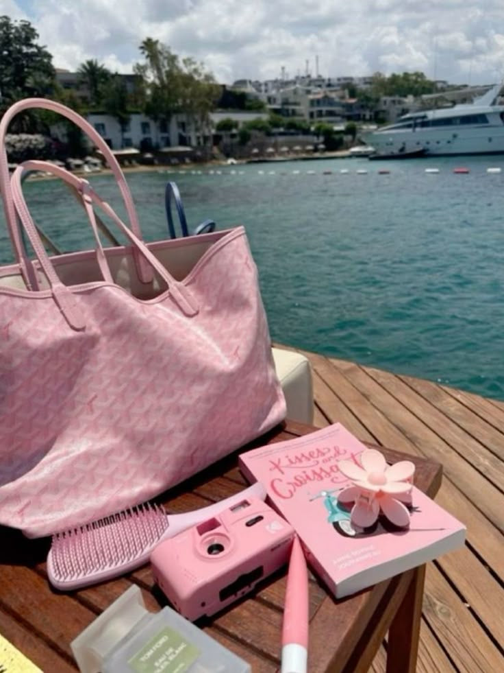 Saint Louis Tote