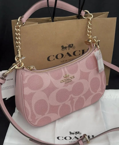 Signature Chain Shoulder Bag