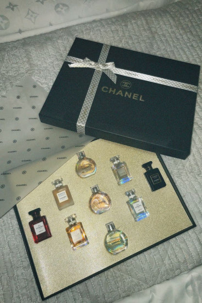Chanel mini set